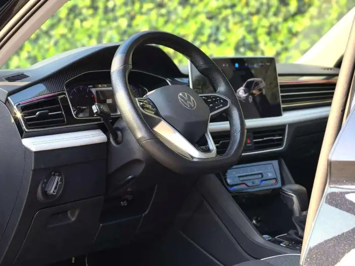 Volkswagen Tiguan L 2022 Model 330TSI Automatic 2WD R-Line Enjoy the version more – фото 8