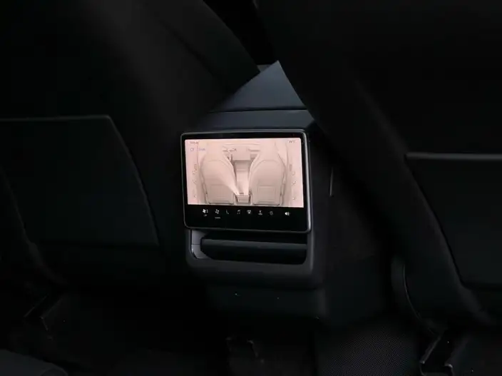 Model Y L 2026 Model Standard Edition – фото 8