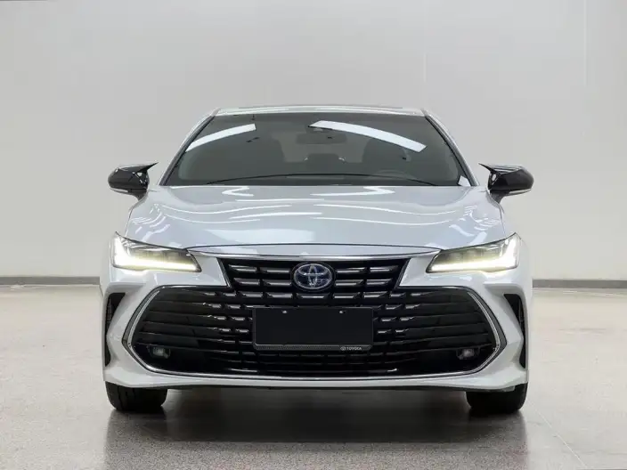 Toyota Avalon 2022 Model Hybrid 2.5L Deluxe Edition – фото 2