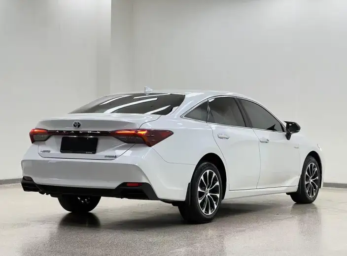 Toyota Avalon 2022 Model Hybrid 2.5L Deluxe Edition – фото 6
