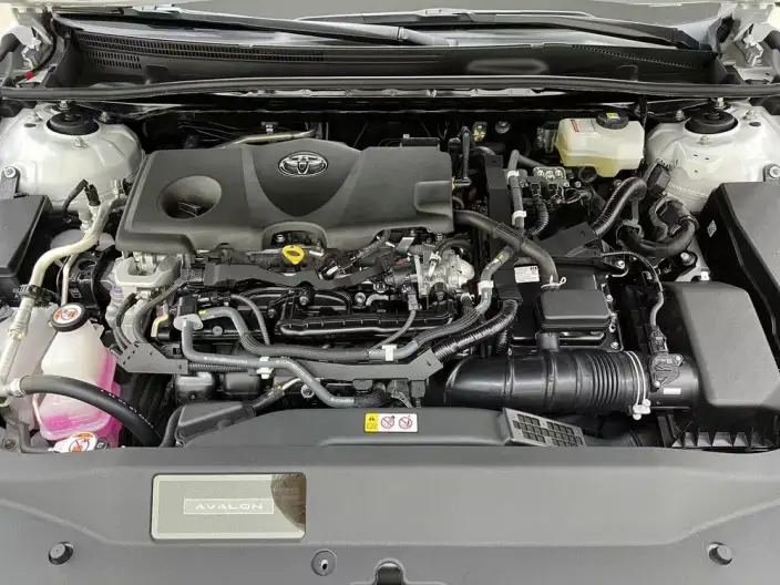 Toyota Avalon 2022 Model Hybrid 2.5L Deluxe Edition – фото 7
