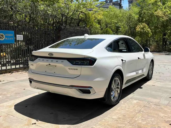 Ford Mondeo 2023 Model EcoBoost 245 Technology Edition Ultimate Edition – фото 5