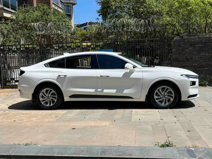 Ford Mondeo 2023 Model EcoBoost 245 Technology Edition Ultimate Edition – фото 6