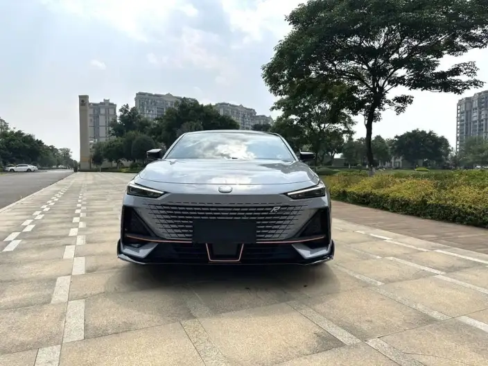 Changan UNI-V 2023 Model 1.5T Sports Edition
