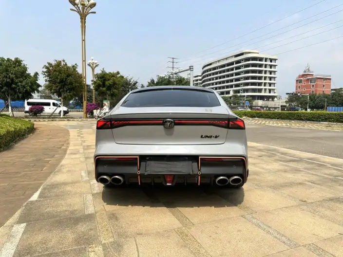 Changan UNI-V 2023 Model 1.5T Sports Edition – фото 5