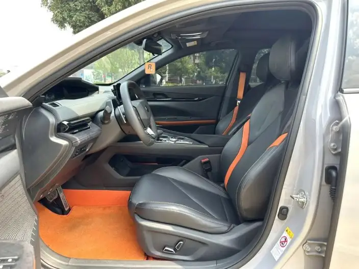 Changan UNI-V 2023 Model 1.5T Sports Edition – фото 8