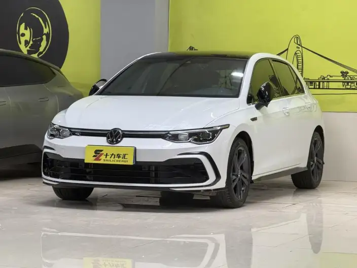 Volkswagen Golf 2021 Model 280TSI DSG R-Line – фото 1