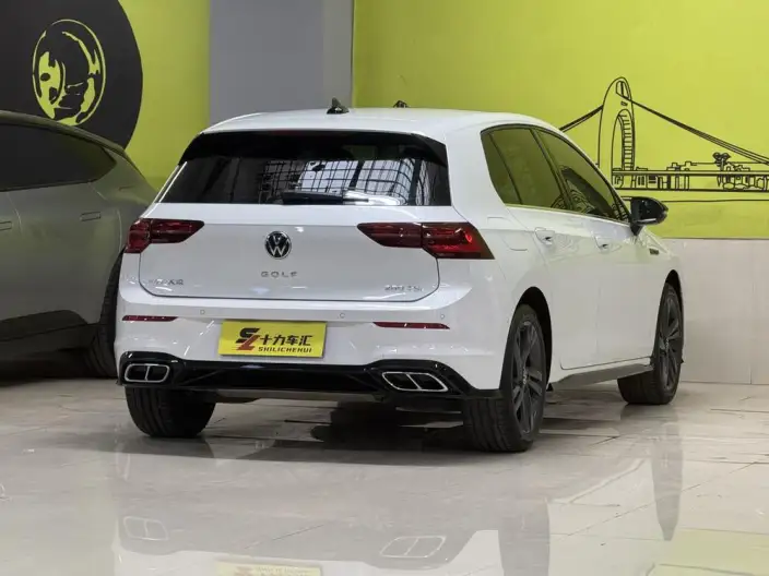 Volkswagen Golf 2021 Model 280TSI DSG R-Line – фото 5