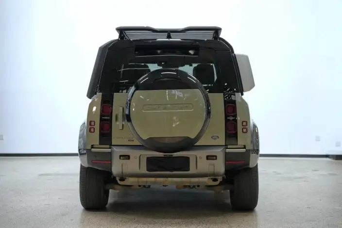 Land Rover Defender 2023 Model Facelift 110 P400 X-Dynamic HSE – фото 5