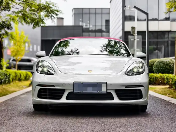 Porsche 718 2022 Model Boxster 2.0T