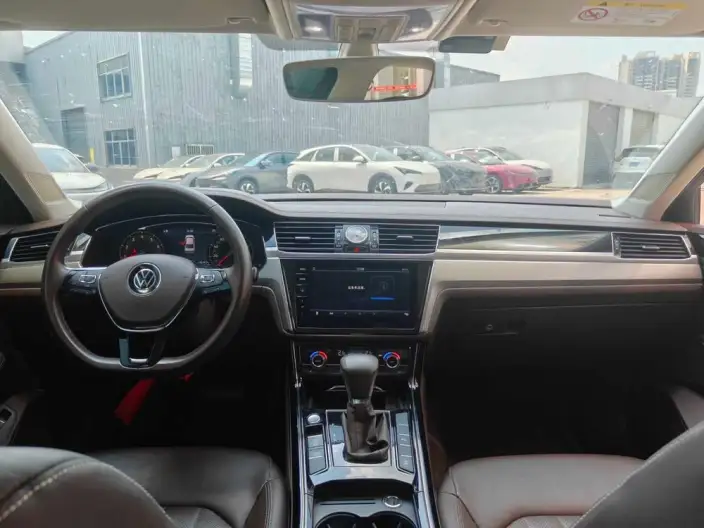 Volkswagen Phaeton 2021 Model 380TSI Deluxe Edition – фото 8