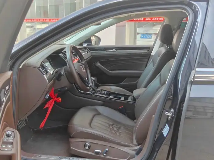 Volkswagen Phaeton 2021 Model 380TSI Deluxe Edition – фото 9