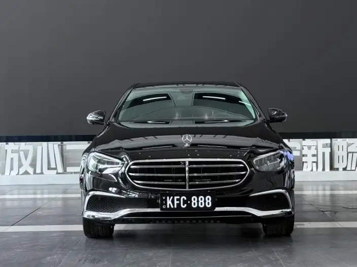 Mercedes-Benz E-Class 2023 Model E 300 L Luxury Model sedan – фото 2