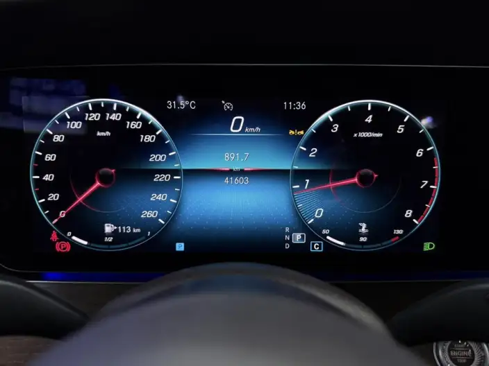 Mercedes-Benz E-Class 2023 Model E 300 L Luxury Model sedan – фото 9
