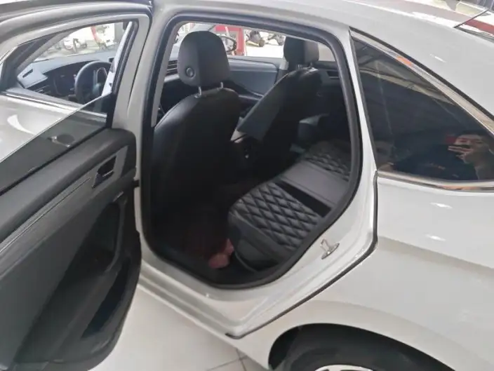 Volkswagen Sagitar 2024 Model 300TSI DSG Flying Version – фото 7