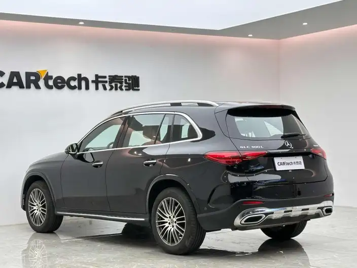 Mercedes-Benz GLC 2024 Model Facelift GLC 300 L 4MATIC Dynamic Model 5 seat – фото 5