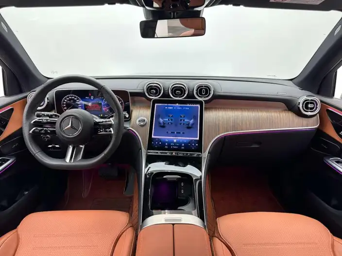 Mercedes-Benz GLC 2024 Model Facelift GLC 300 L 4MATIC Dynamic Model 5 seat – фото 10