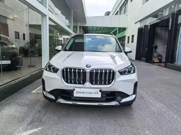 BMW X1 2026 Model sDrive25Li X Design Set – фото 2
