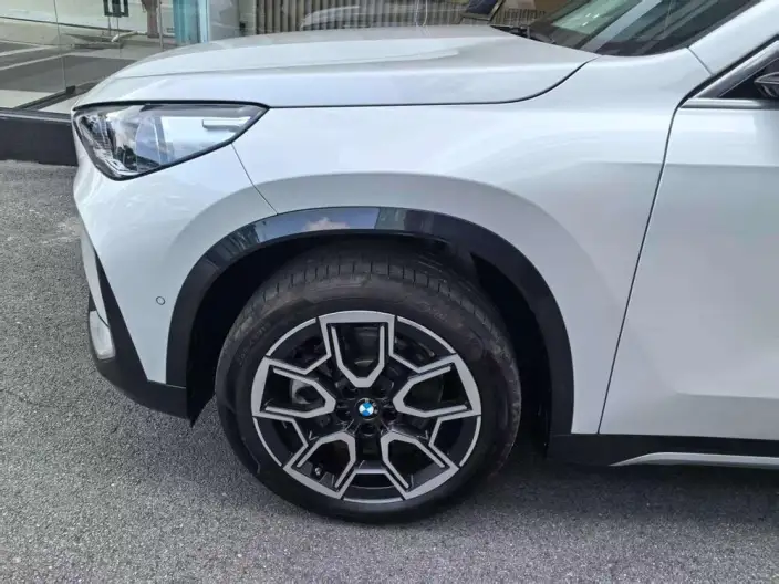 BMW X1 2026 Model sDrive25Li X Design Set – фото 5