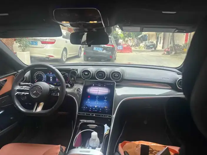 Mercedes-Benz C-Class 2024 Model C 200 L Sports Edition – фото 6