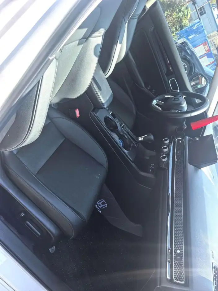 Model Ge 2023 Model 240TURBO CVT Deluxe Edition – фото 7