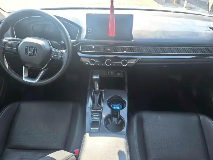 Model Ge 2023 Model 240TURBO CVT Deluxe Edition – фото 9