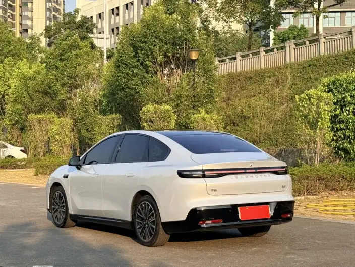 Leapmotor B01 2025 Model 650 Yuexiang Edition – фото 4