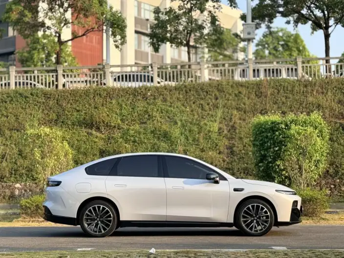 Leapmotor B01 2025 Model 650 Yuexiang Edition – фото 7