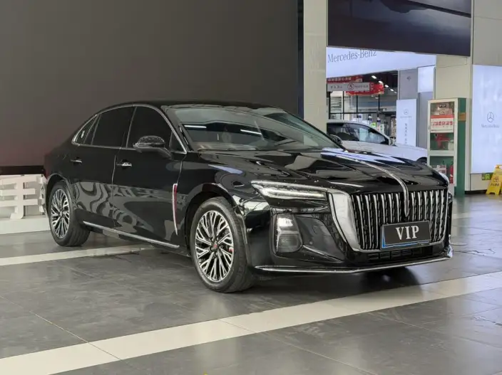 Hongqi H5 2025 Model 2.0T Automatic Flag Enjoy Edition