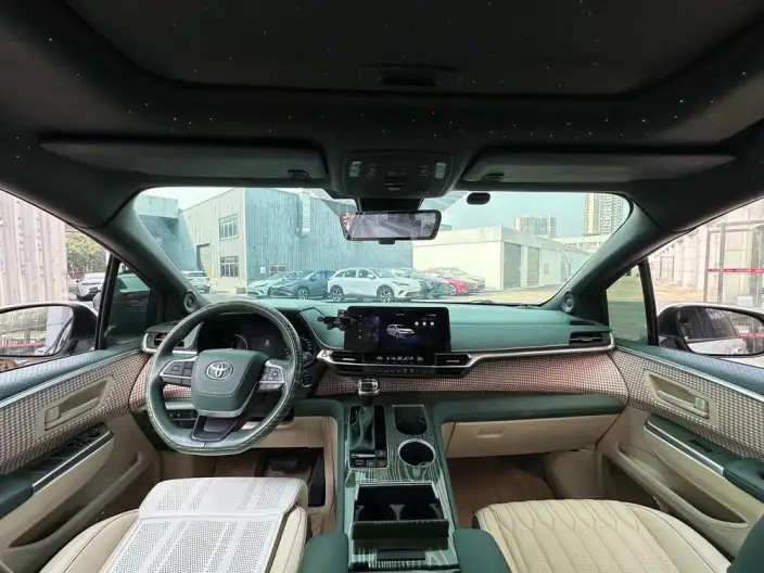Granvia 2024 Model Intelligent Hybrid 2.5L 2WD Comfort Edition – фото 10