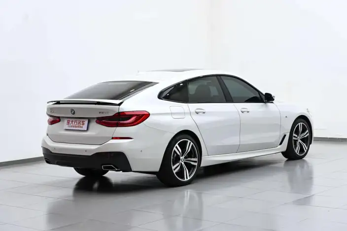 BMW 6 Series GT 2022 Model 630i M Sports Set – фото 6