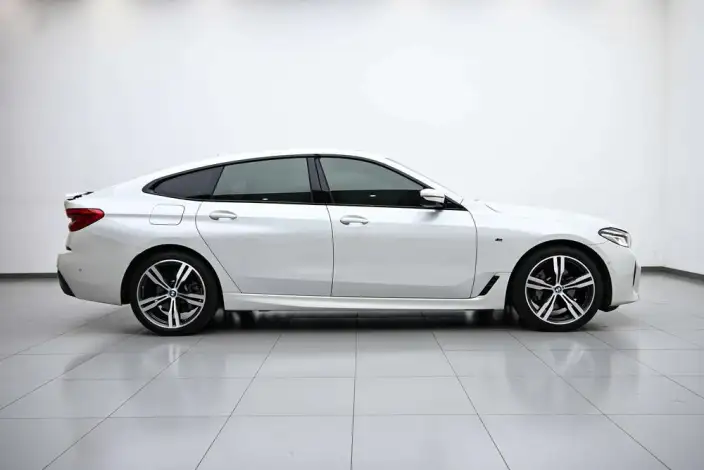 BMW 6 Series GT 2022 Model 630i M Sports Set – фото 7