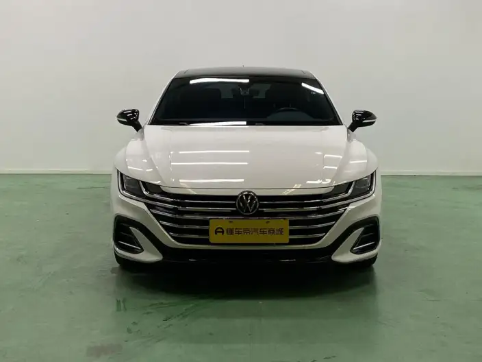 Volkswagen CC 2024 Model 380TSI Eye-catching version