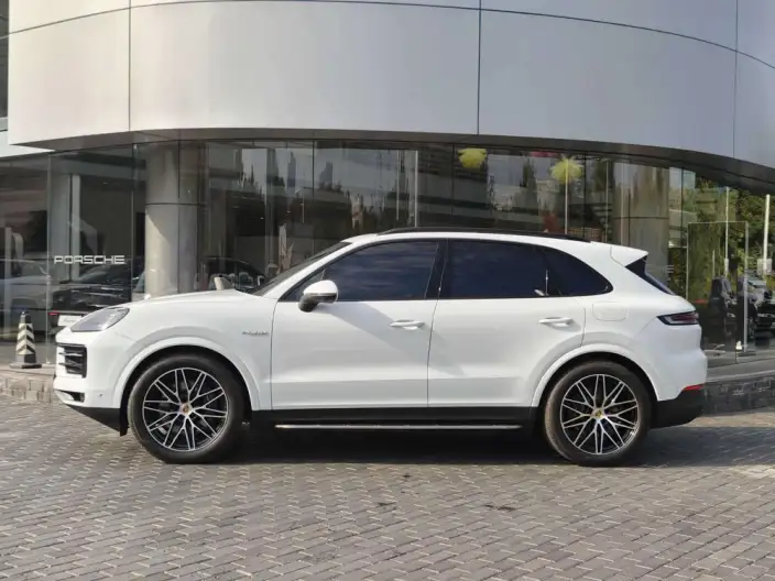 Cayenne E-Hybrid 2024 Model Cayenne E-Hybrid 2.0T