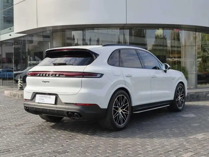 Cayenne E-Hybrid 2024 Model Cayenne E-Hybrid 2.0T – фото 5