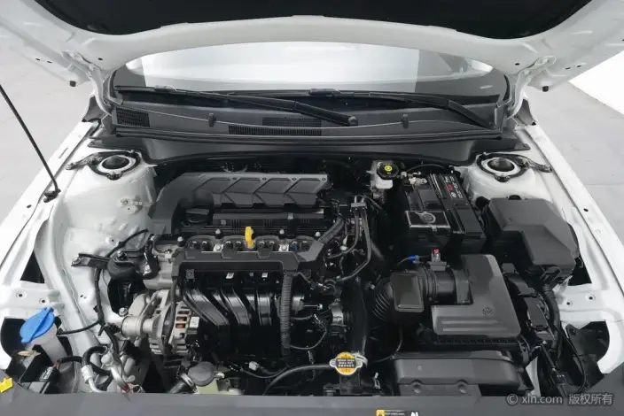 Hyundai Ioniq 2023 Model 1.5L CVT GLX Elite Edition – фото 5