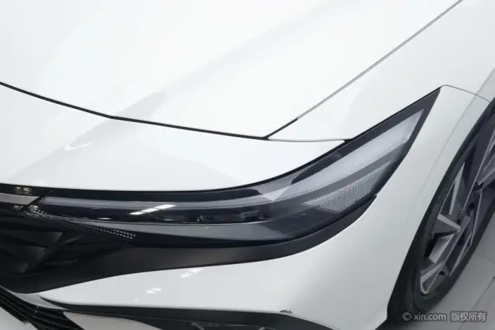 Hyundai Ioniq 2023 Model 1.5L CVT GLX Elite Edition – фото 7