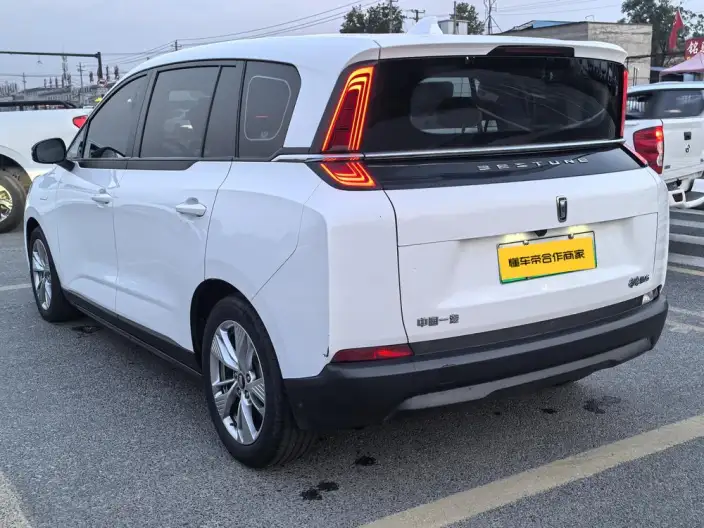 BESTUNE NAT 2022 Model Smart Enjoy Travel Edition 100kW 419km