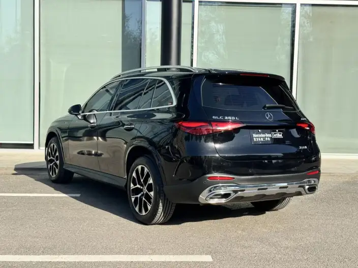 Mercedes-Benz GLC 2024 Model GLC 260 L 4MATIC Dynamic Model 5 seat