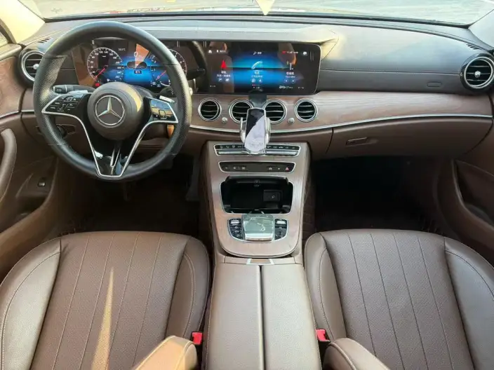Mercedes-Benz E-Class 2023 Model E 300 L Fashion Model sedan – фото 7
