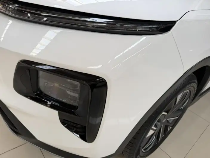 **Jetour Mountain Sea L7** 2024 Model 1.5TD DHT MAX+ – фото 7
