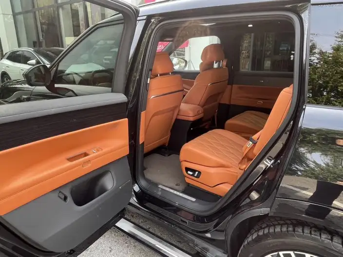ID. ERA 9X 2026 Model Max 4WD Edition – фото 9