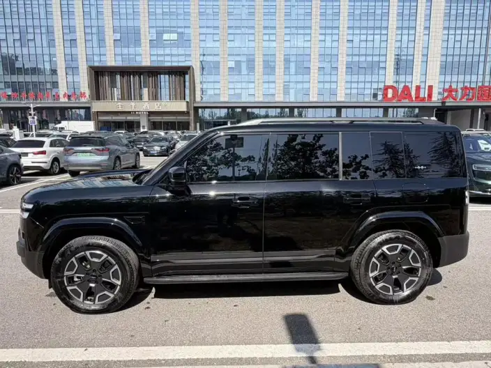 Titan 7 PHEV 2025 Model 200KM 2WD Max Edition