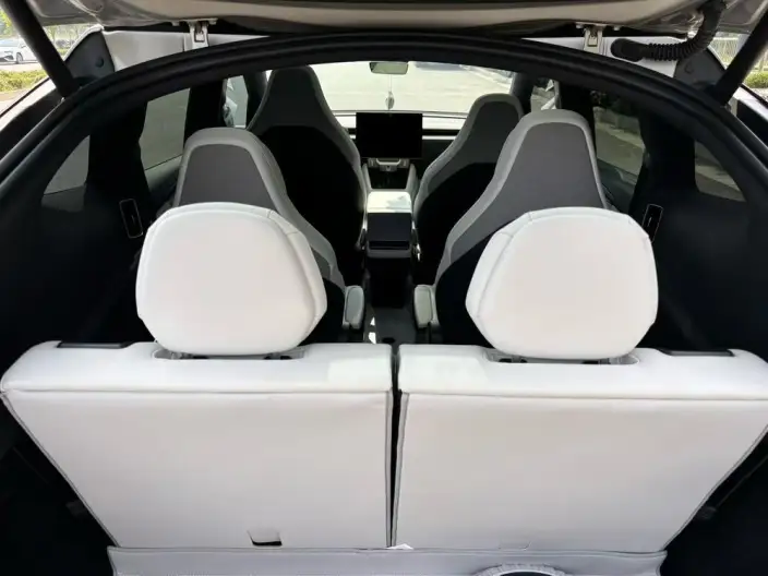 Model Y L 2026 Model Standard Edition – фото 6