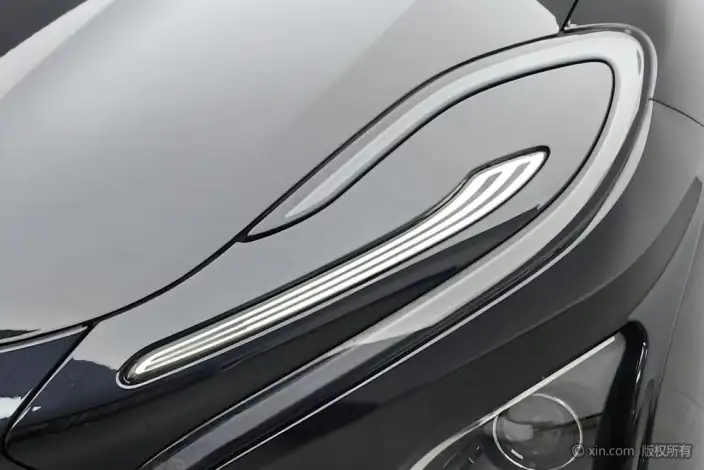 Hongqi E-QM5 2023 Model 620KM PLUS Edition – фото 8
