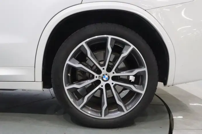 BMW X3 2022 Model xDrive30i Leading Model M Night Set – фото 9