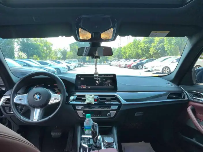 BMW 5 Series 2021 Model 525Li M Sports Set – фото 7