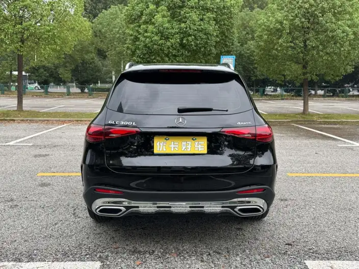 Mercedes-Benz GLC 2023 Model Facelift GLC 260 L 4MATIC Luxury Model 5 seat – фото 6