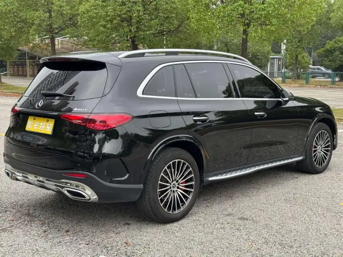 Mercedes-Benz GLC 2023 Model Facelift GLC 260 L 4MATIC Luxury Model 5 seat – фото 7