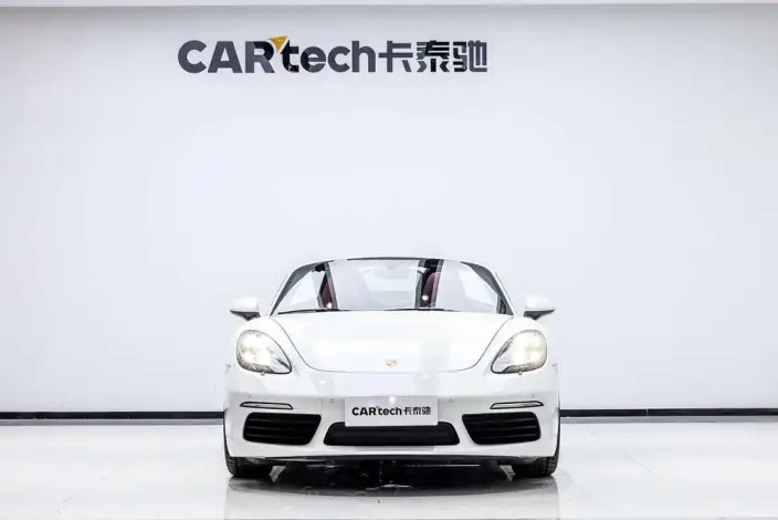 Porsche 718 2020 Model Boxster 2.0T